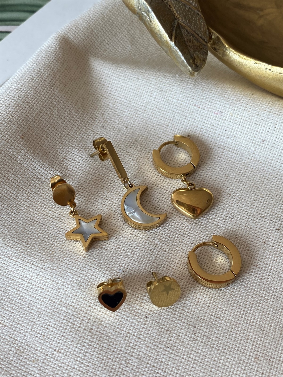 Çelik Altılı İcons Küpe