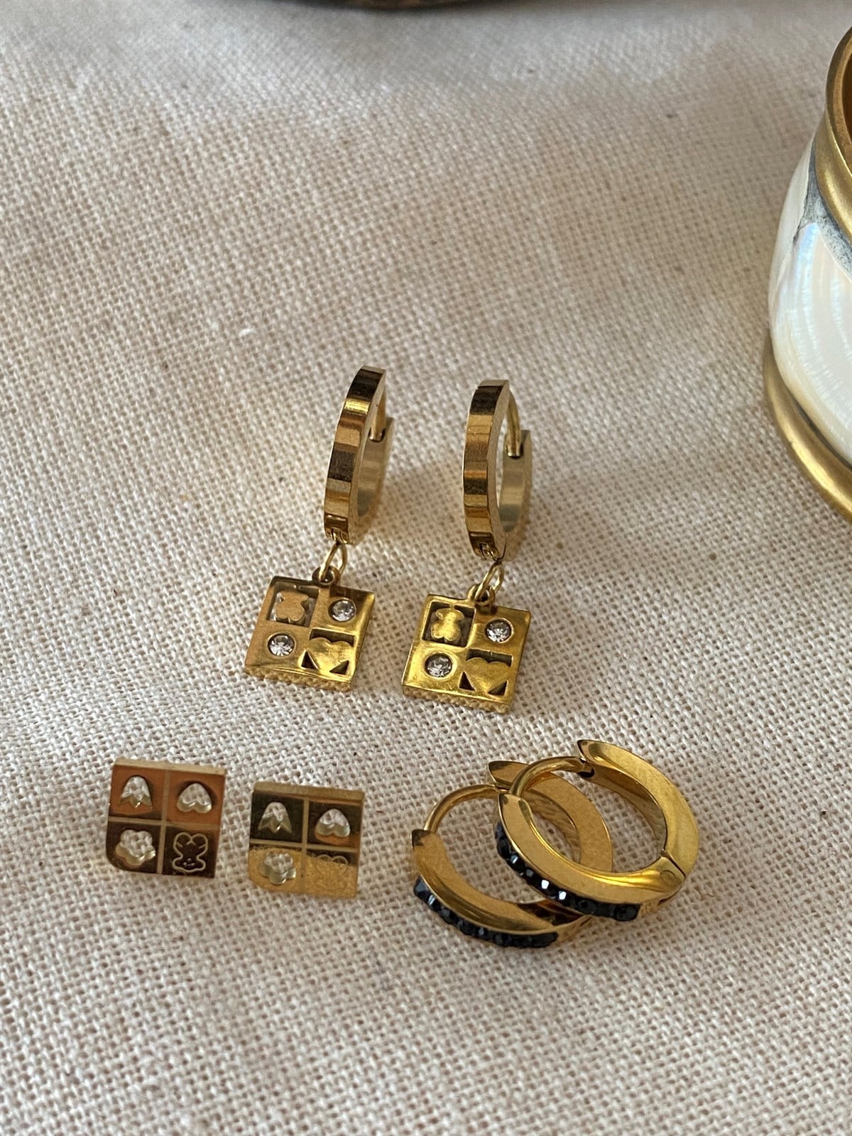 Çelik Altılı Karo Küpe