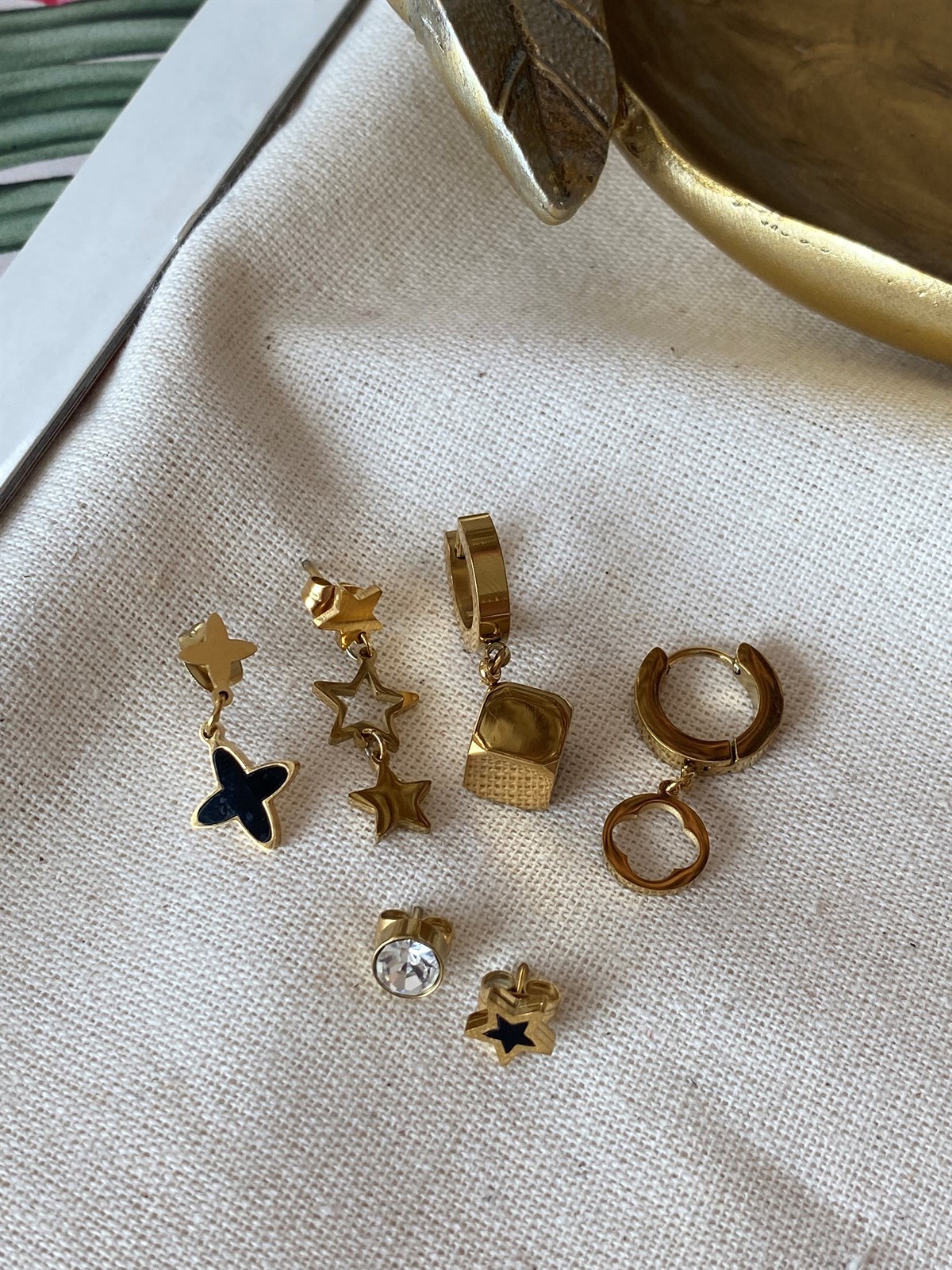 Çelik Altılı Küp Yıldızlı Küpe