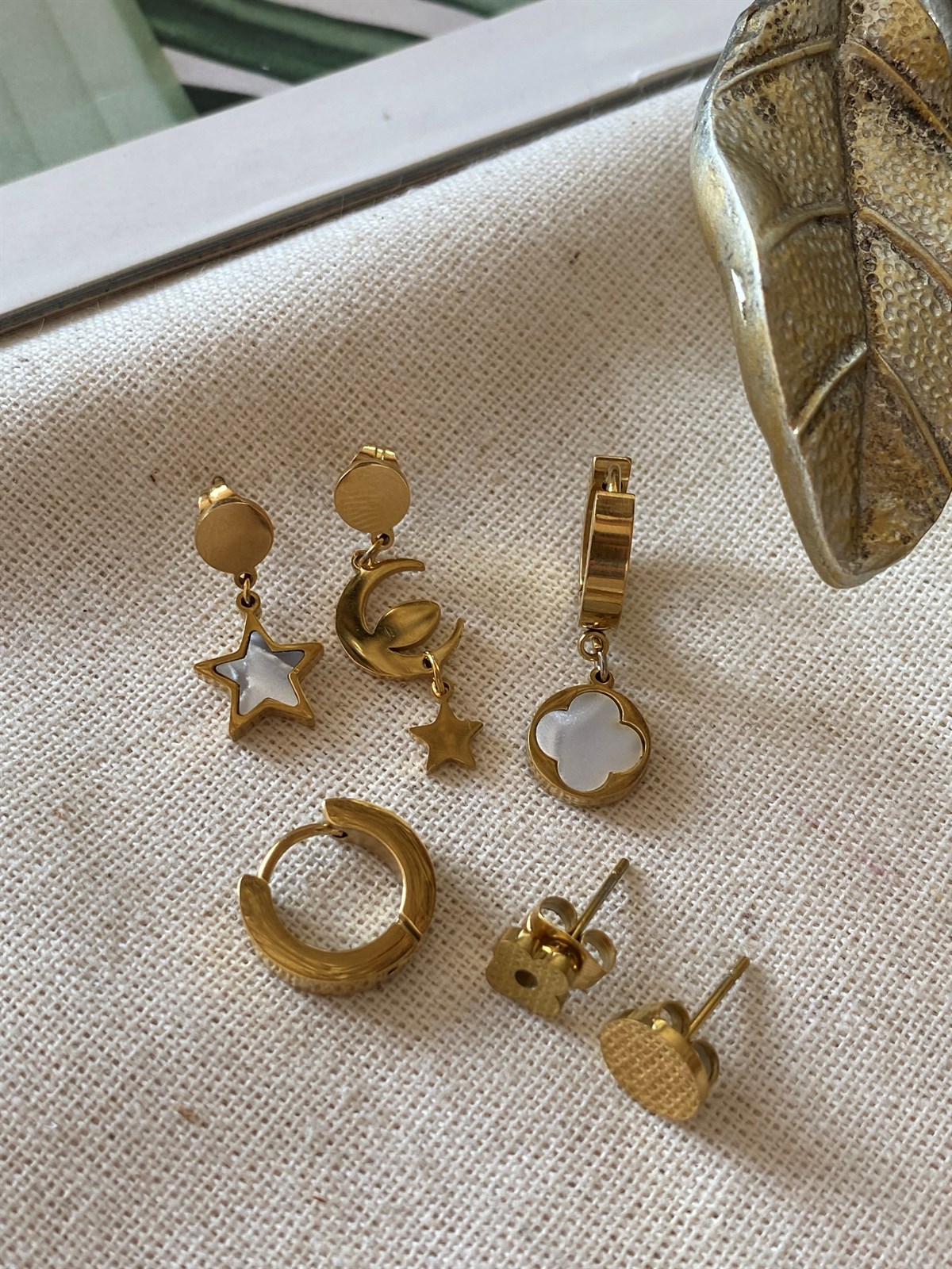 Çelik Altılı Sedefli Küpe