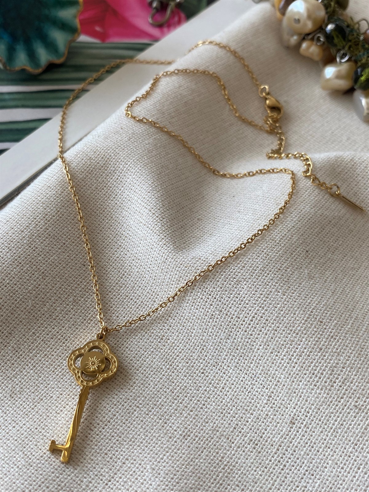 Çelik Anahtar Kolye