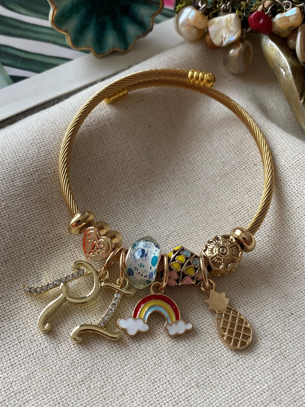 Çelik Ananas Charm Bileklik