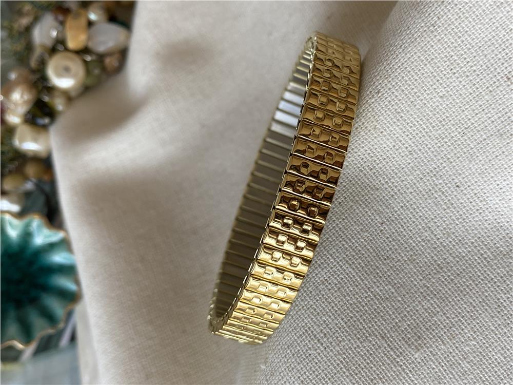 Çelik Çıtır Desenli Esnek Bileklik