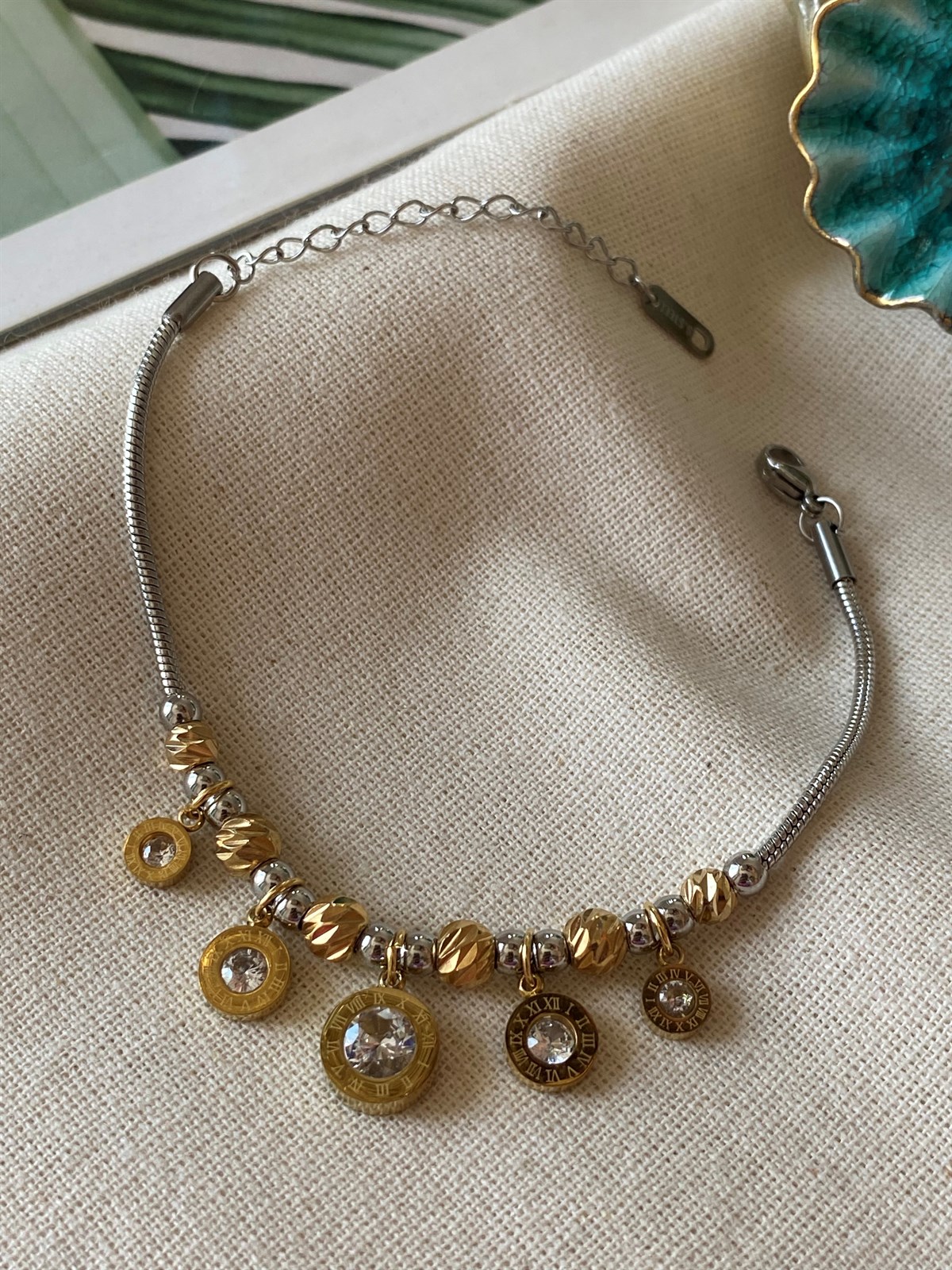 Çelik Dorikalı Çoklu Roma Rakam Bileklik