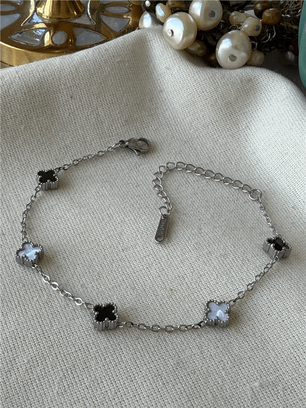 Çelik Ekstra Mini Siyah Beyaz Cleef Bileklik