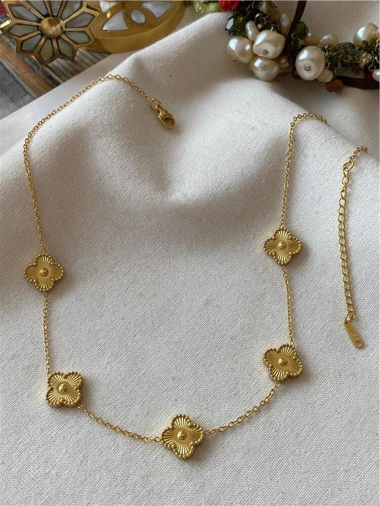 Çelik Gold Cleef Kolye
