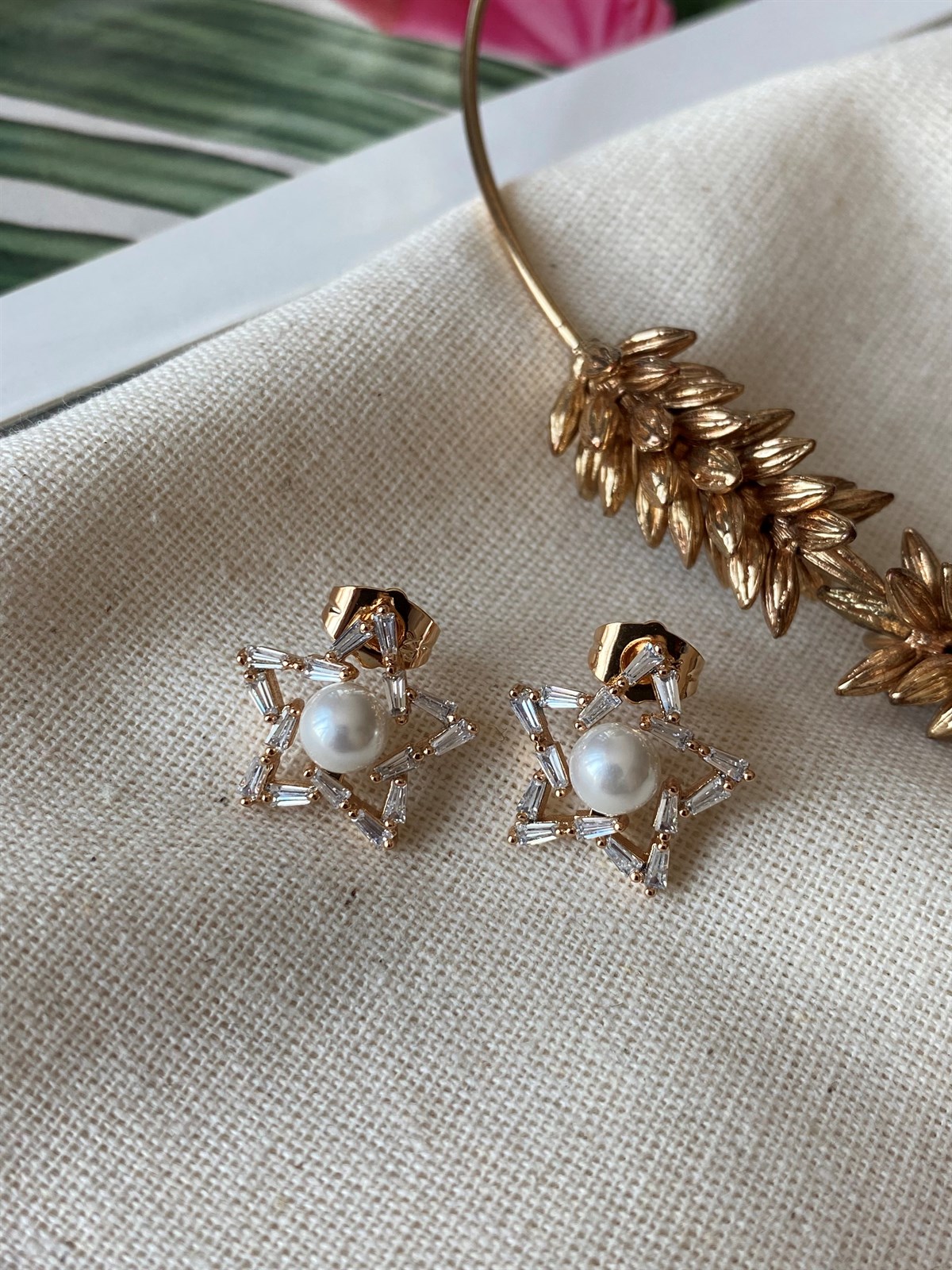 Çelik İnci Baget Yıldız Küpe