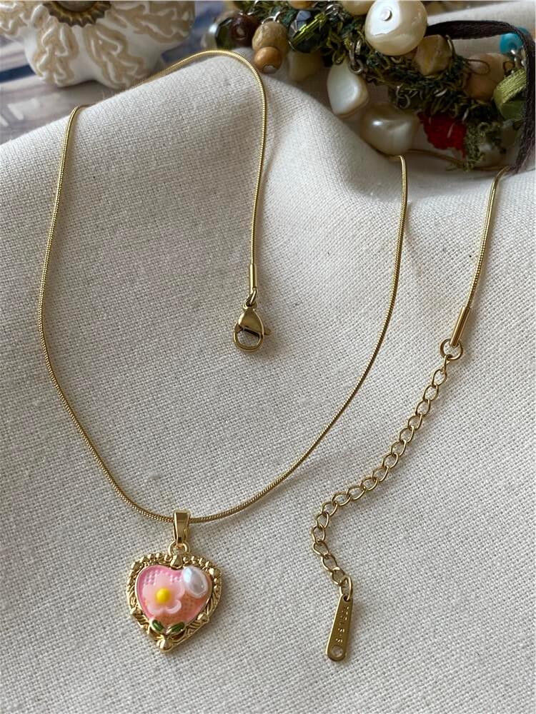 Çelik İncili Pembe Çiçek Plaka Kolye
