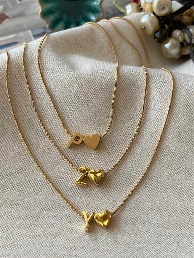 Çelik Kalp Charmlı Harf Kolye