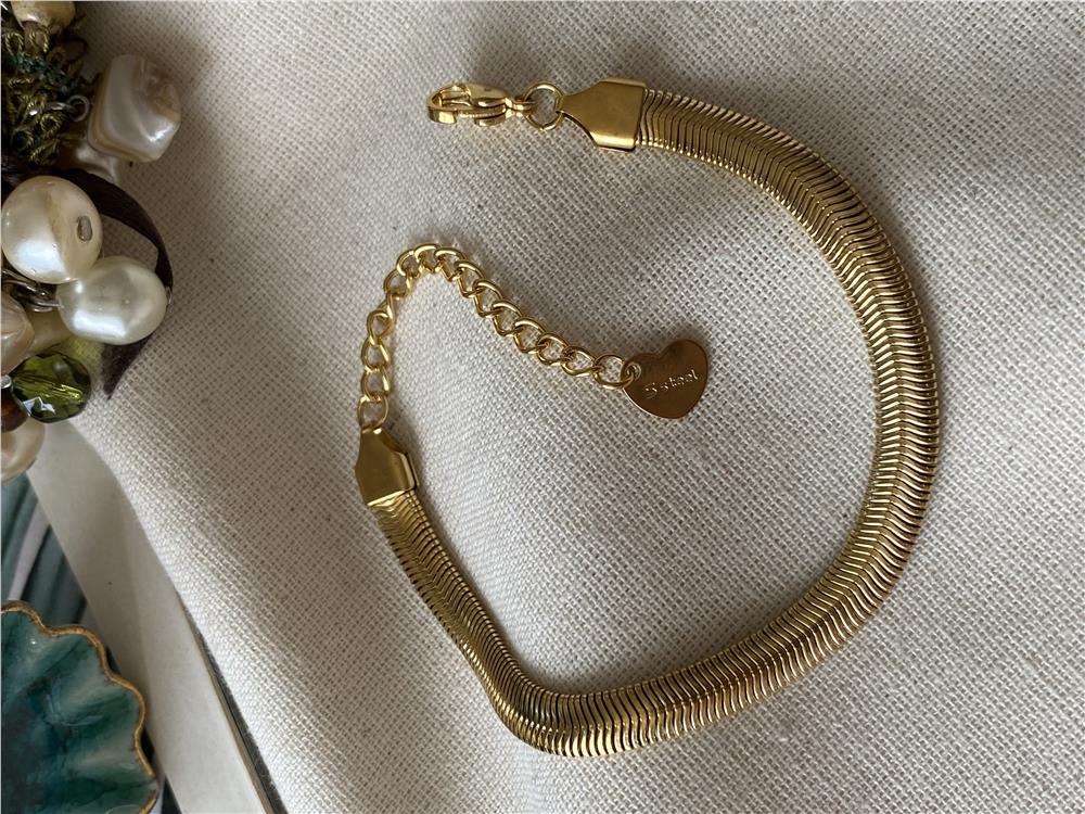 Çelik Kalp Sallantılı Kalın Worm Bileklik