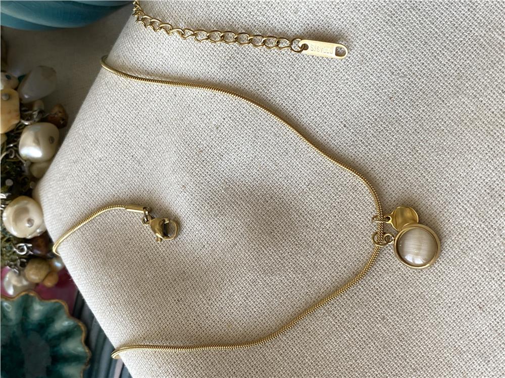 Çelik Mauvais Kolye