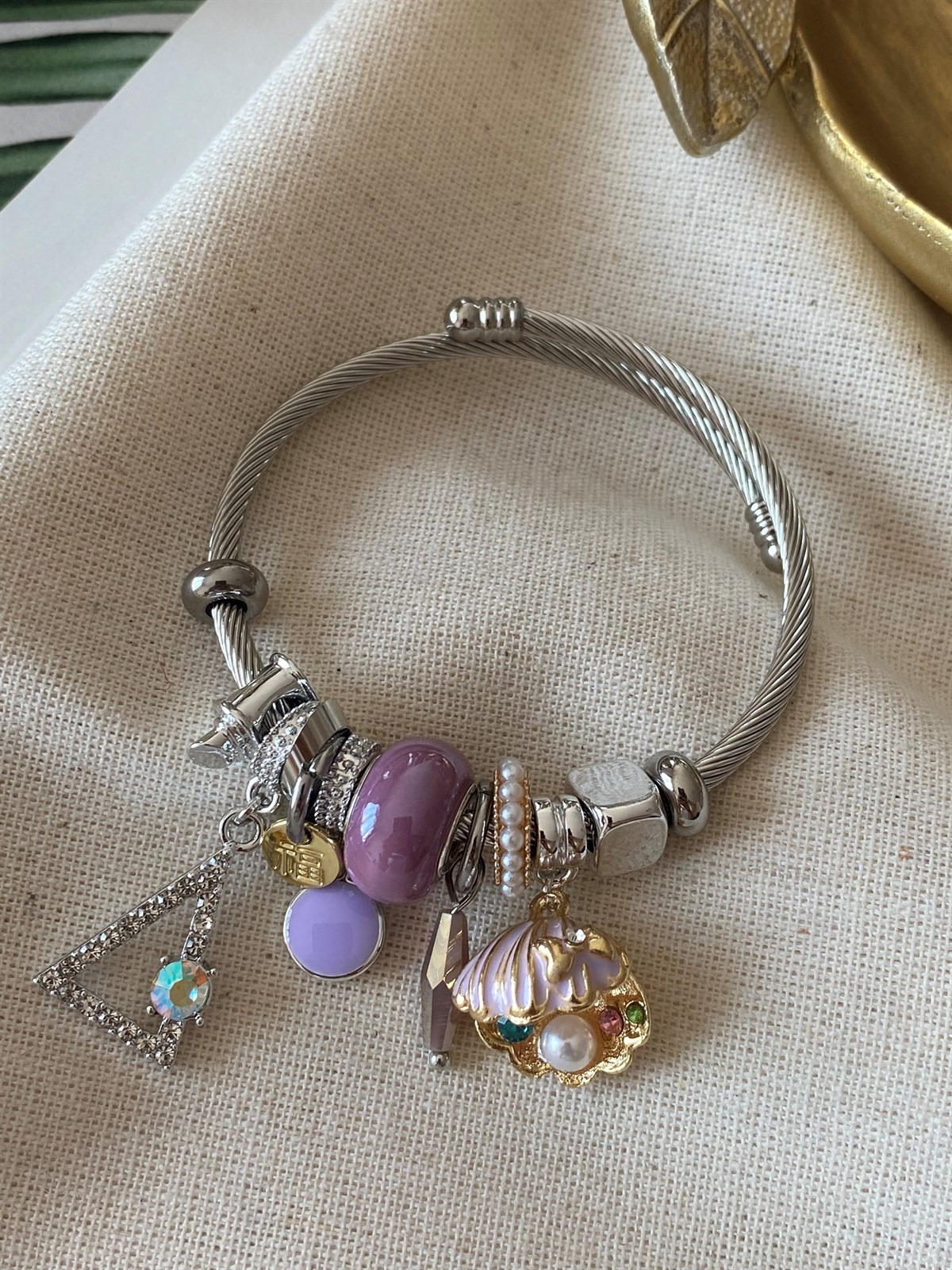 Çelik Mavi Üçgen Charmlı Bileklik