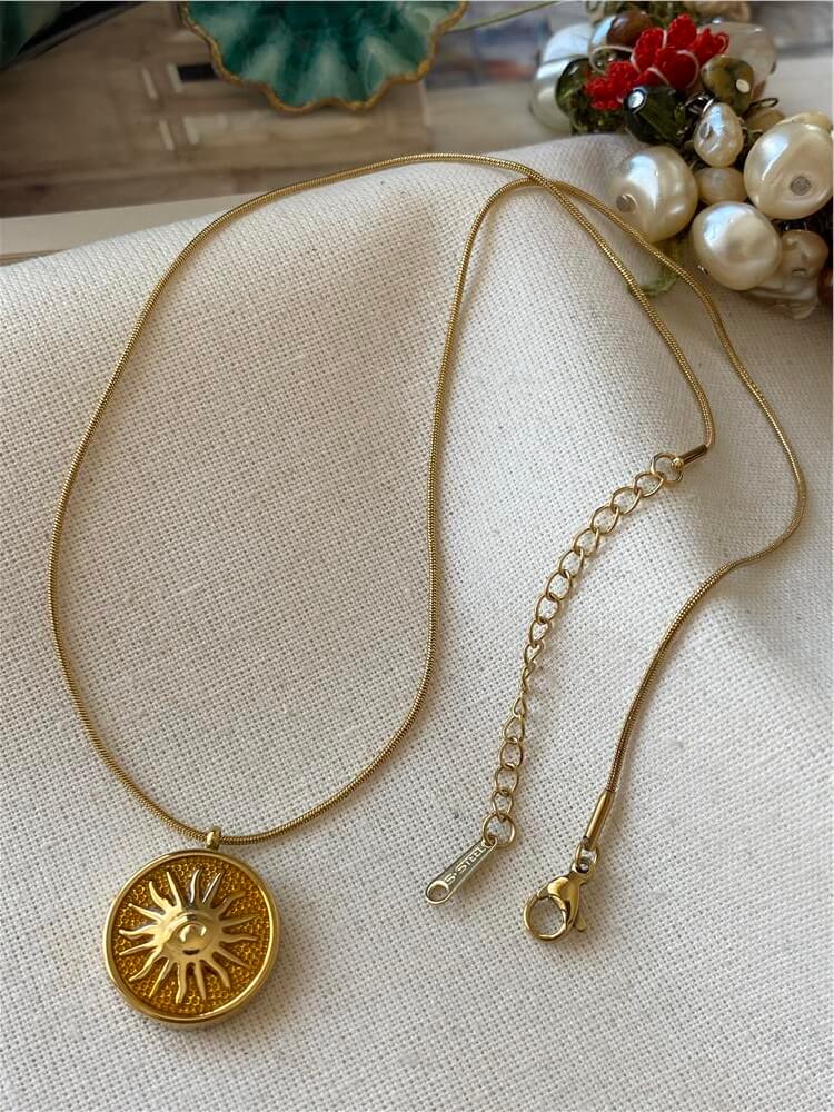 Çelik Mineli Çift Taraflı Ay ve Güneş Kolye