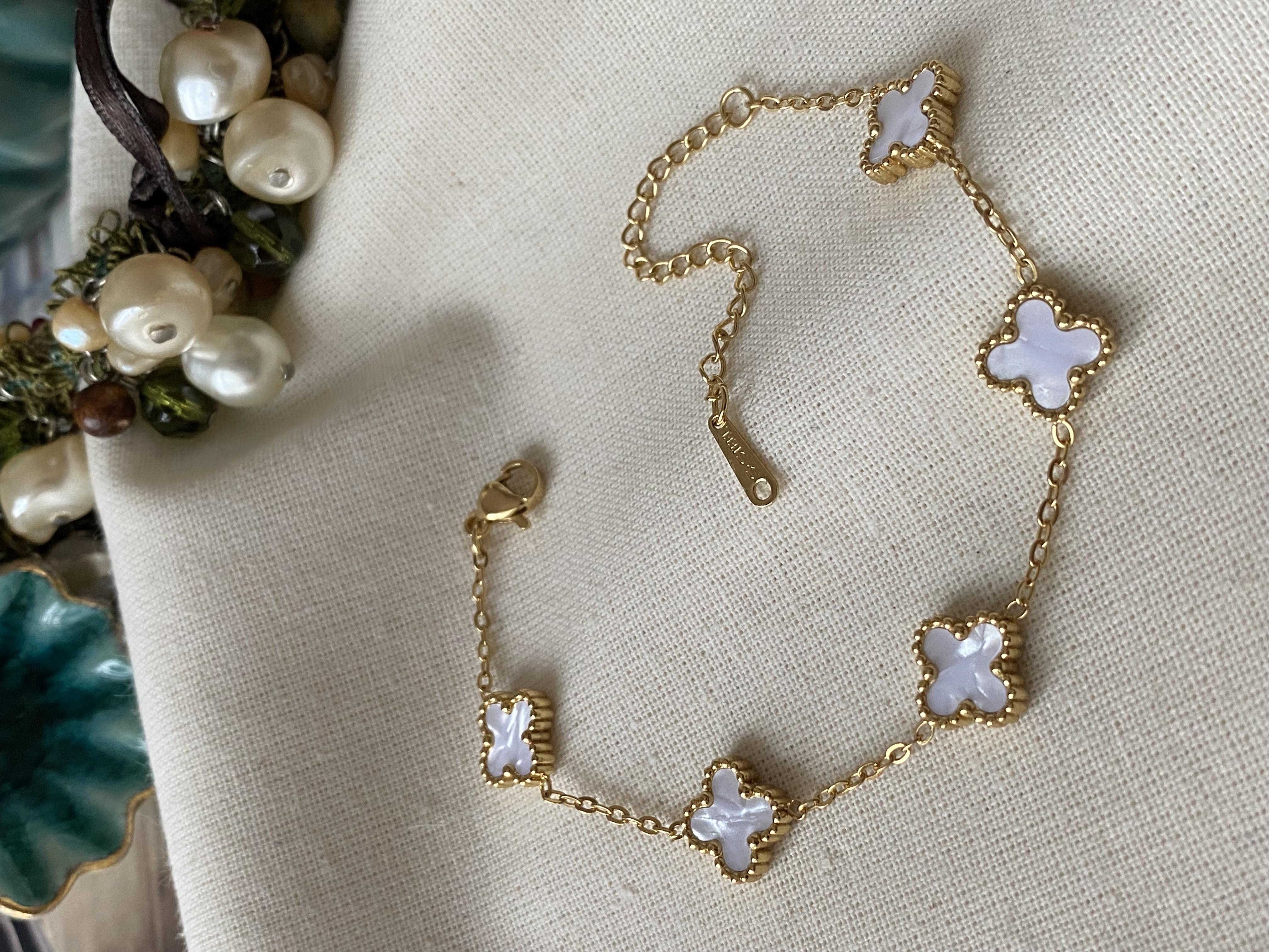 Çelik Mini Beyaz Cleef Model Bileklik