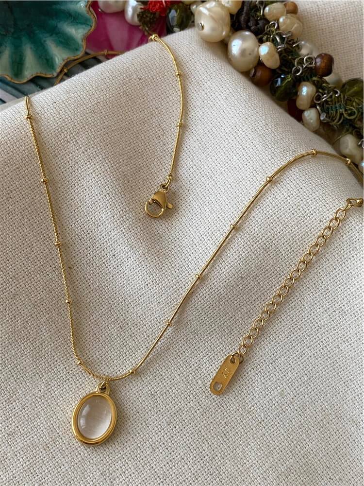 Çelik Mini Dorikalı Şeffaf Kolye