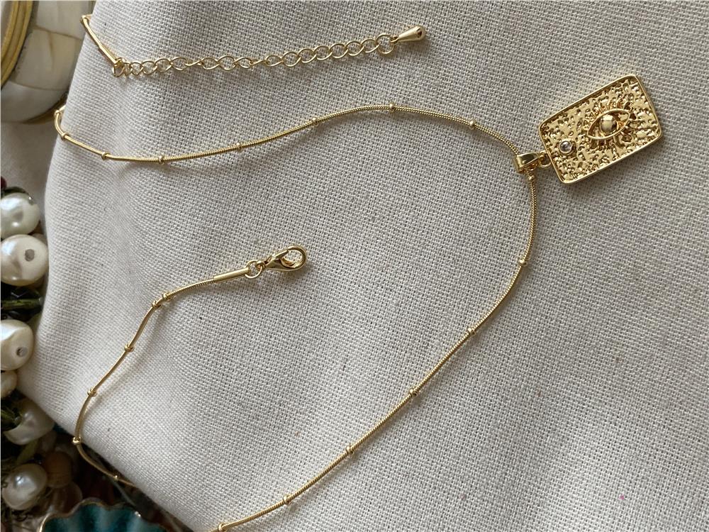 Çelik Mini Dorikalı Taşlı Evil Eye Plaka Kolye