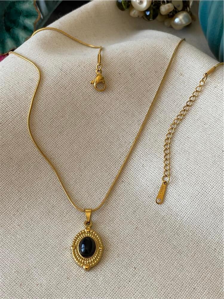 Çelik Mirror of Black Kolye