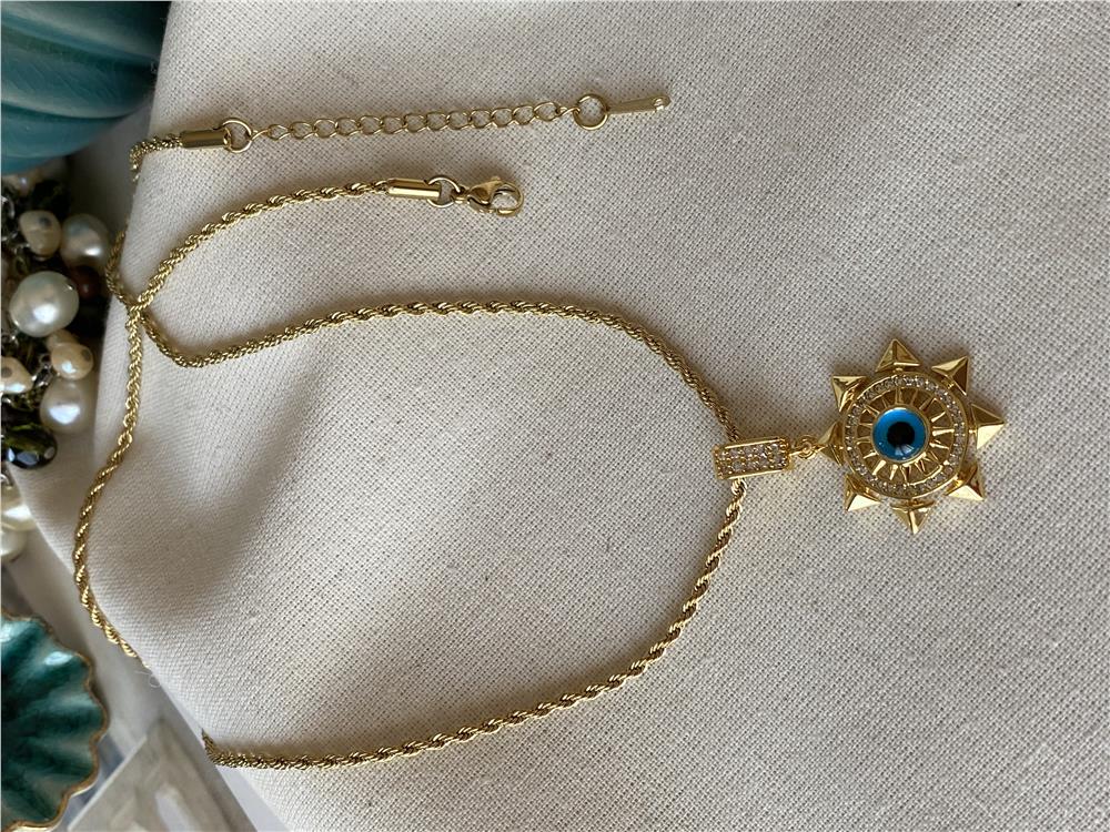 Çelik Nazar Tasarım Kolye