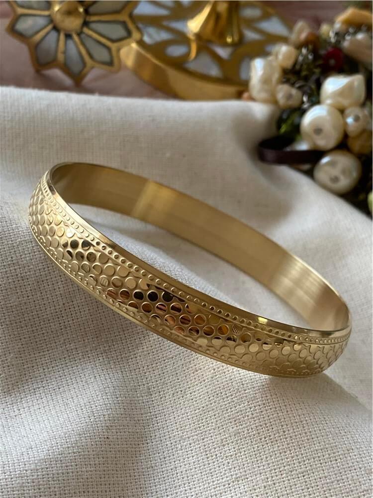 Çelik Noktalı Kalın Bilezik