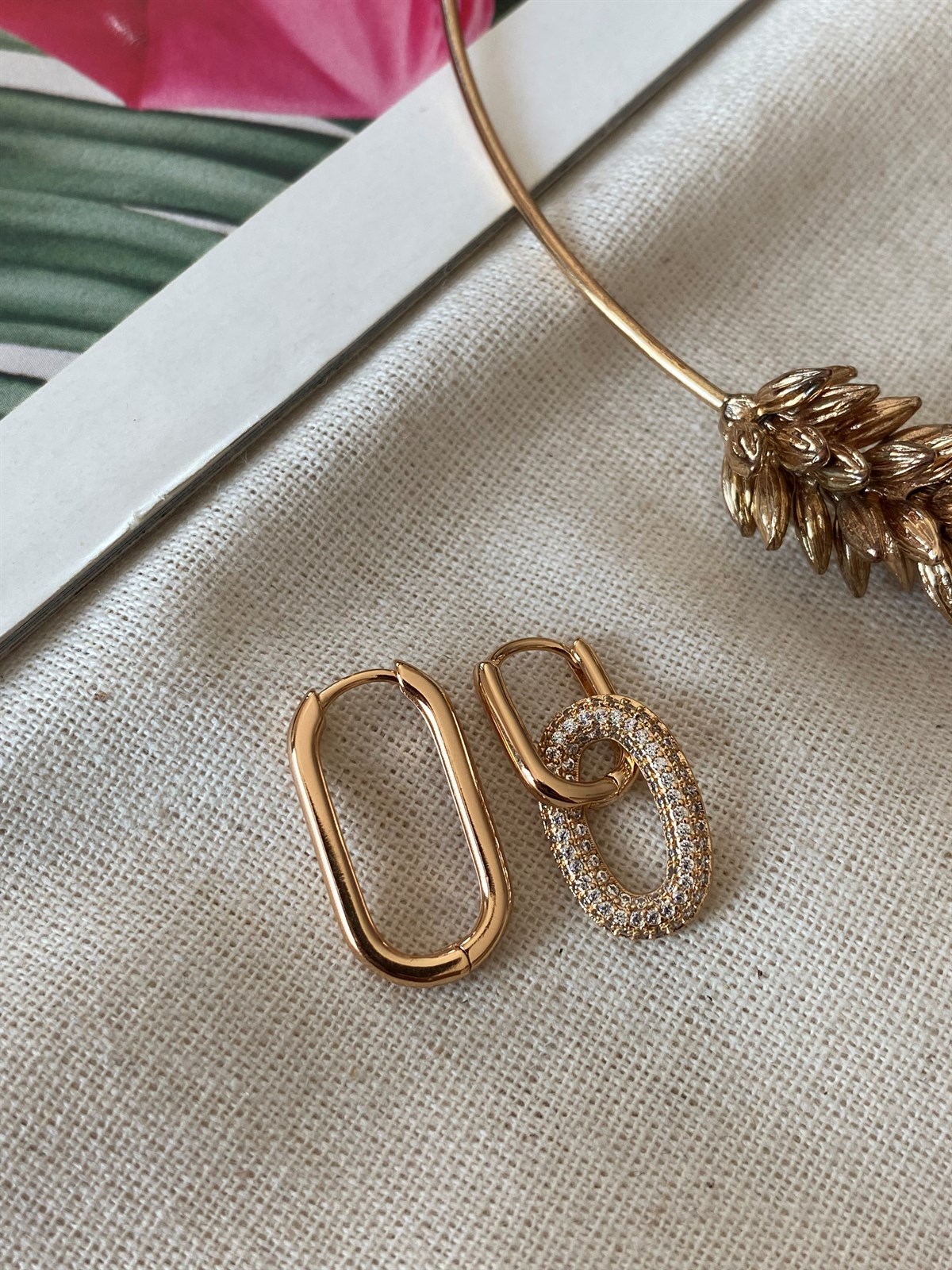 Çelik Oval Sallantılı Küpe