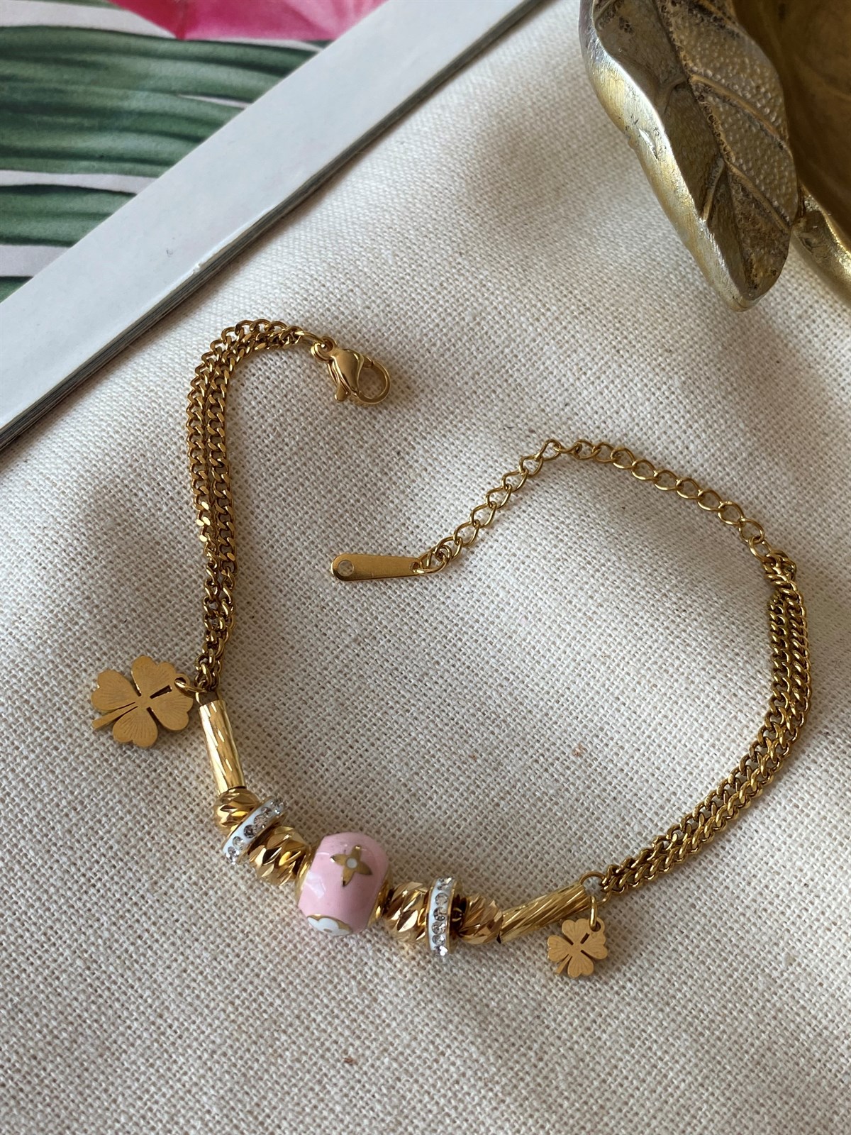 Çelik Pembe Charm Bileklik