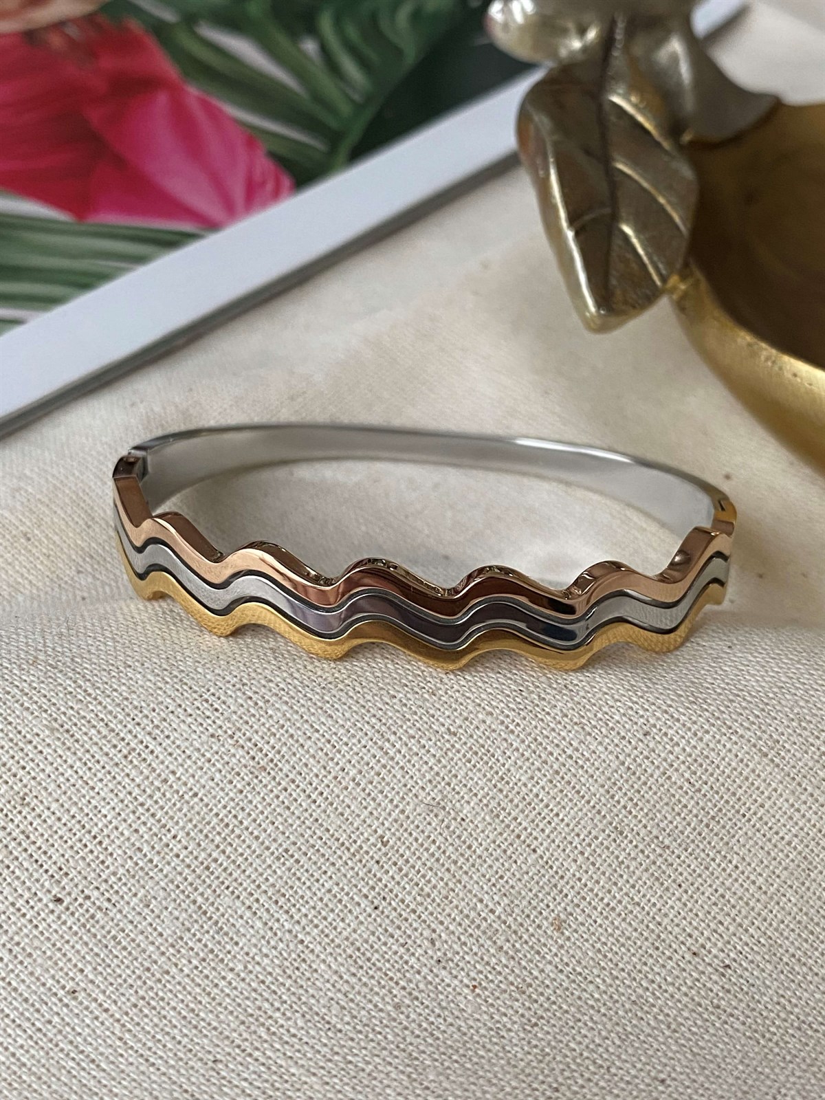 Steel Color Wave Clamp
