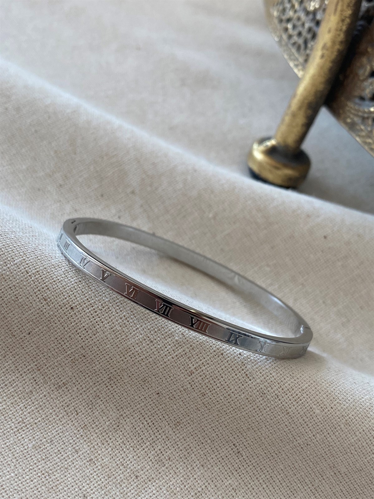 Çelik Roma Rakamlı İnce Kelepçe