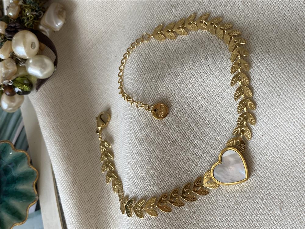 Çelik Sedef Kalp Çelenk Bileklik