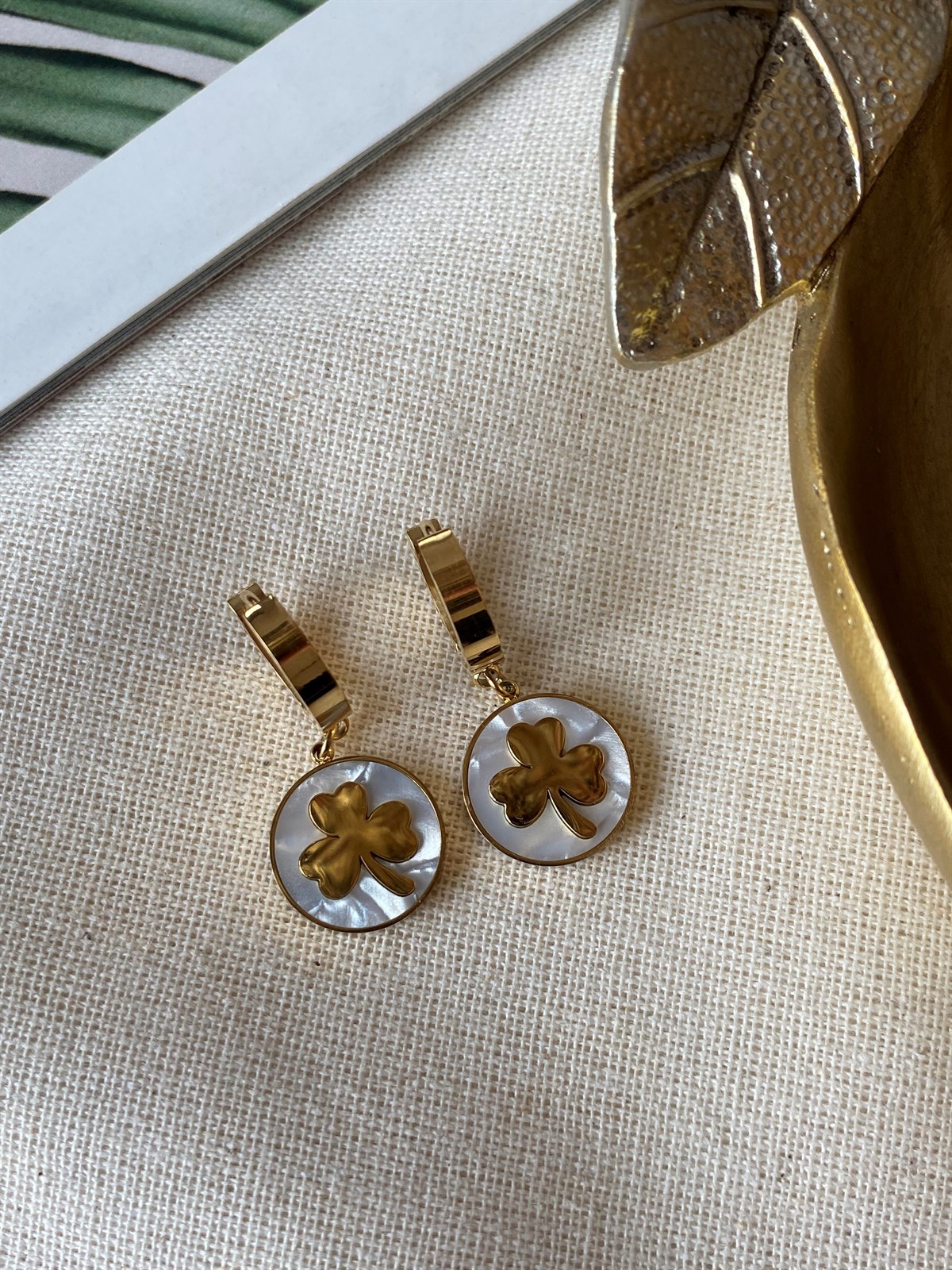 Çelik Sedefli Yonca Küpe