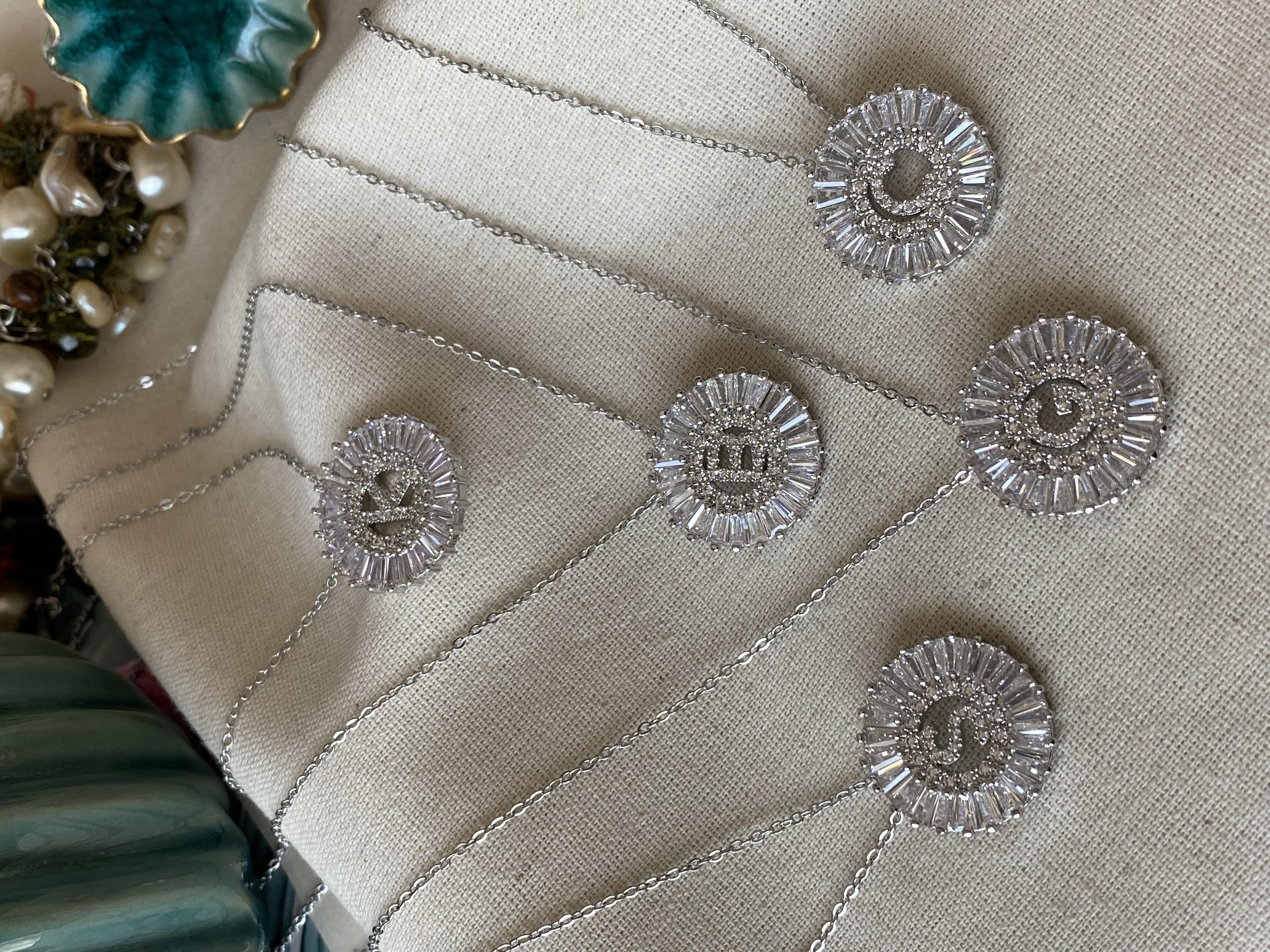 Çelik Silver Baget Harf Kolye