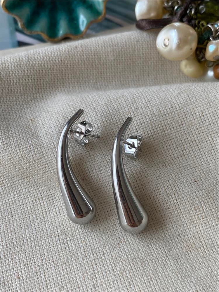 Çelik Silver Horn Küpe
