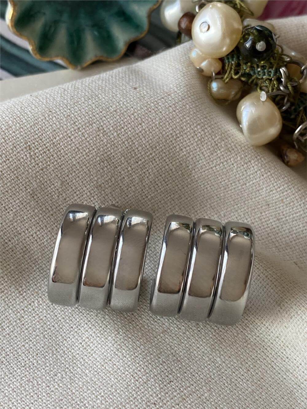 Çelik Silver Triline Bombe Küpe