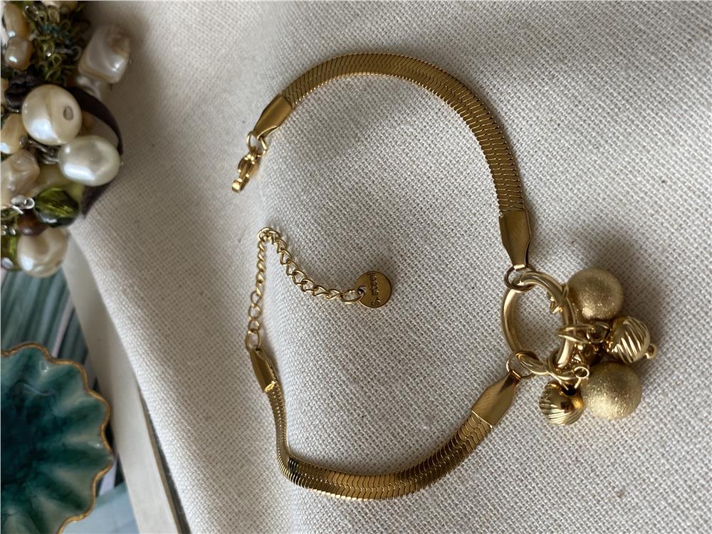 Çelik Simli Toplar Sallantılı Yassı Bileklik