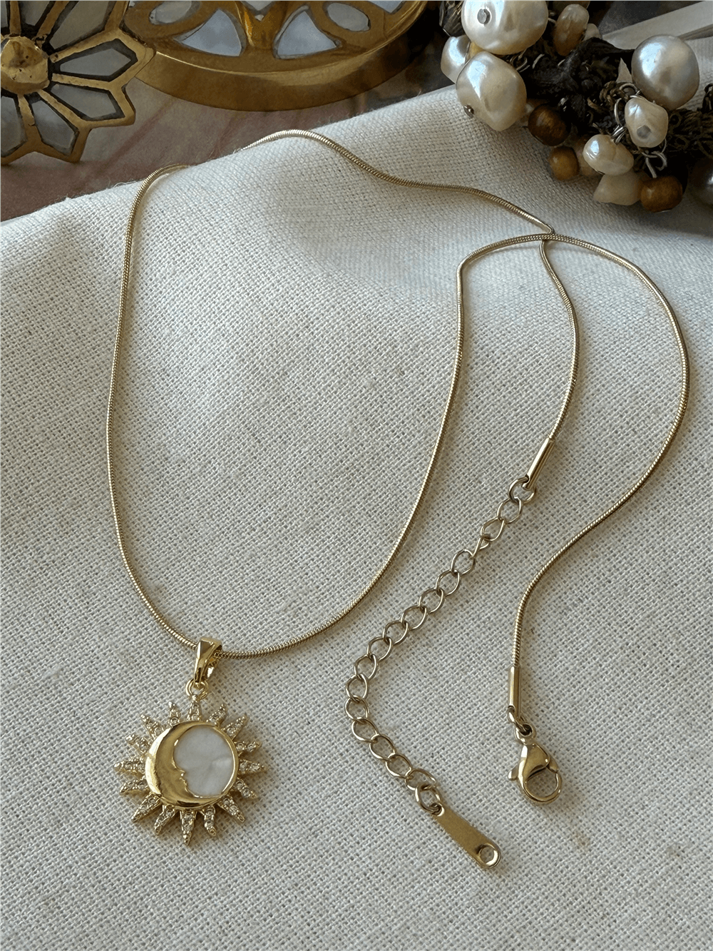 Çelik Sun and Moon Kolye