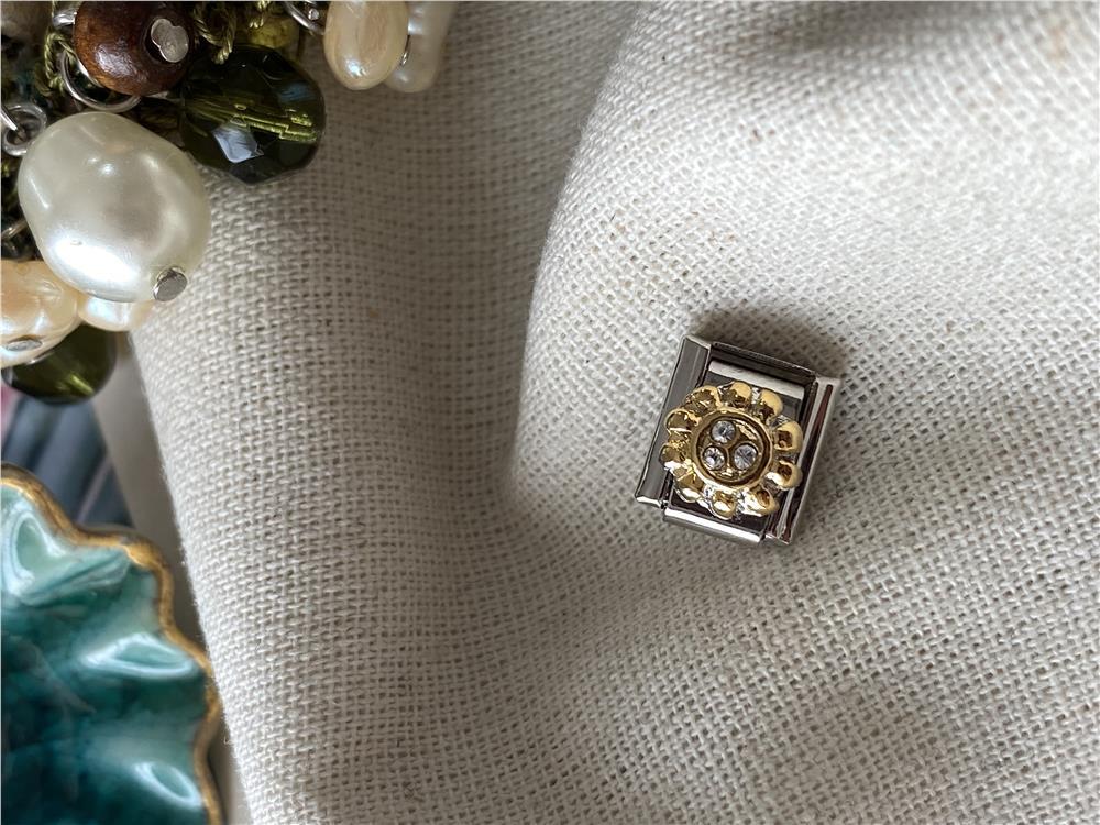 Çelik Taşlı Çiçek İtalyan Charm 