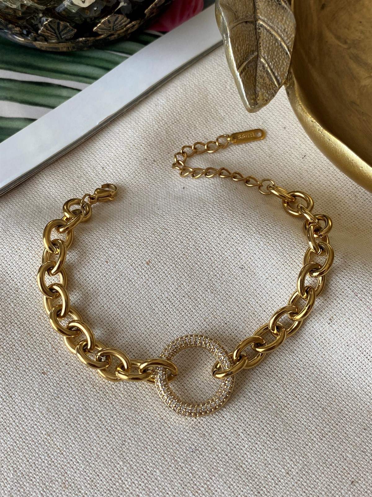 Çelik Taşlı Halka Motif Bileklik