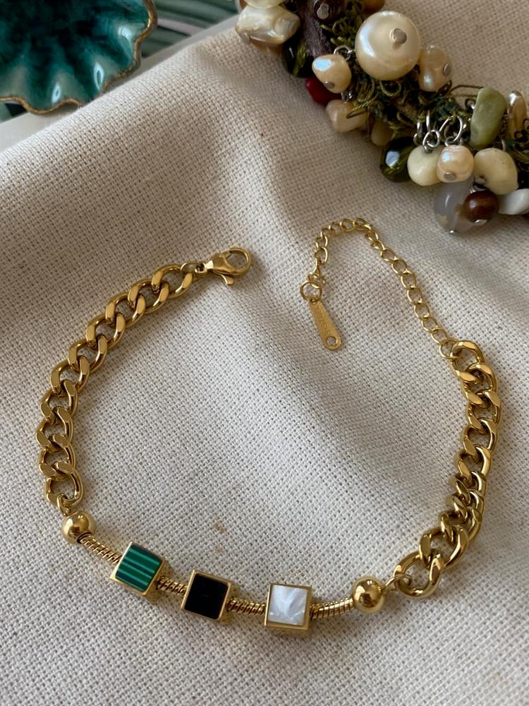 Çelik Üç Kare Bileklik