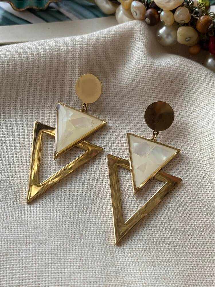 Çelik Üçgenler Küpe