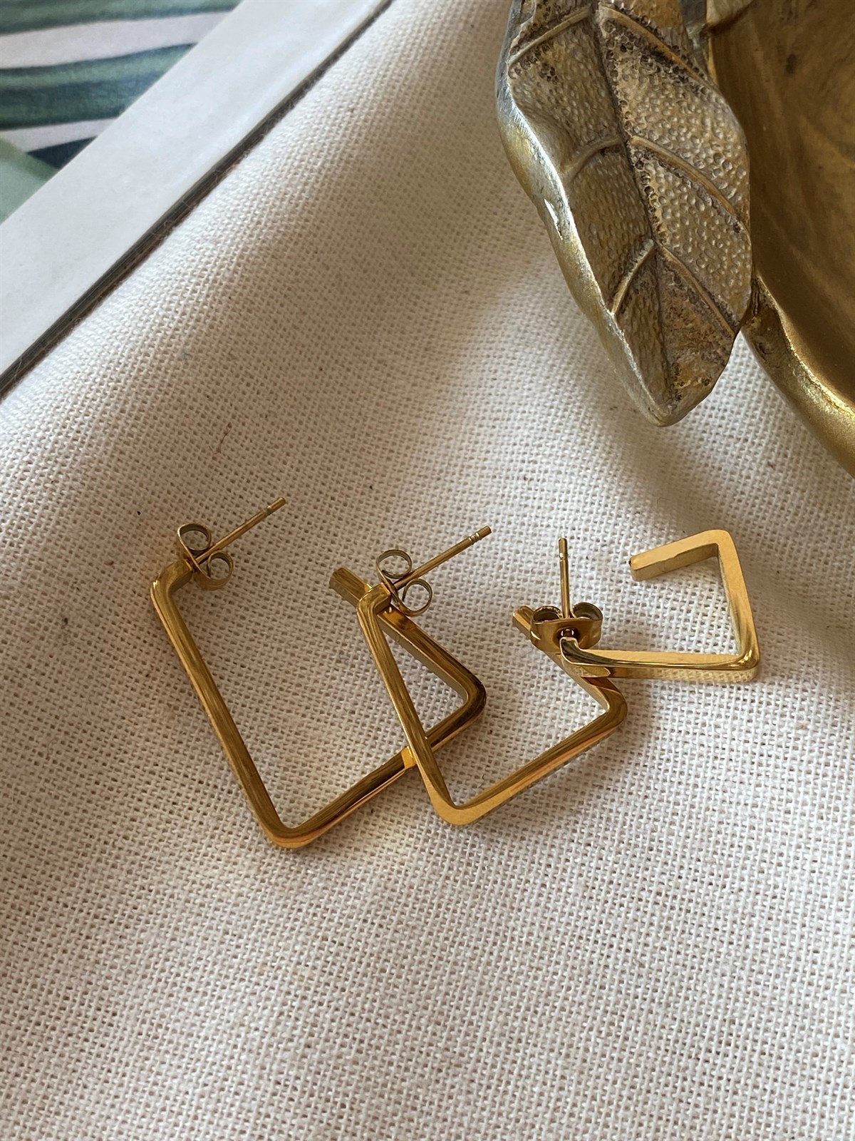 Çelik Üçlü Çan Küpe