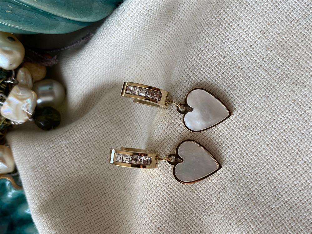 Çelik White Heart Küpe