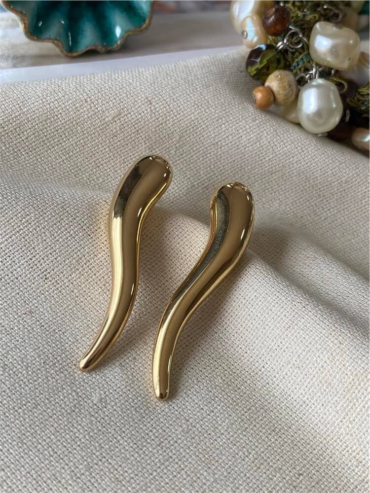 Çelik Worm Küpe