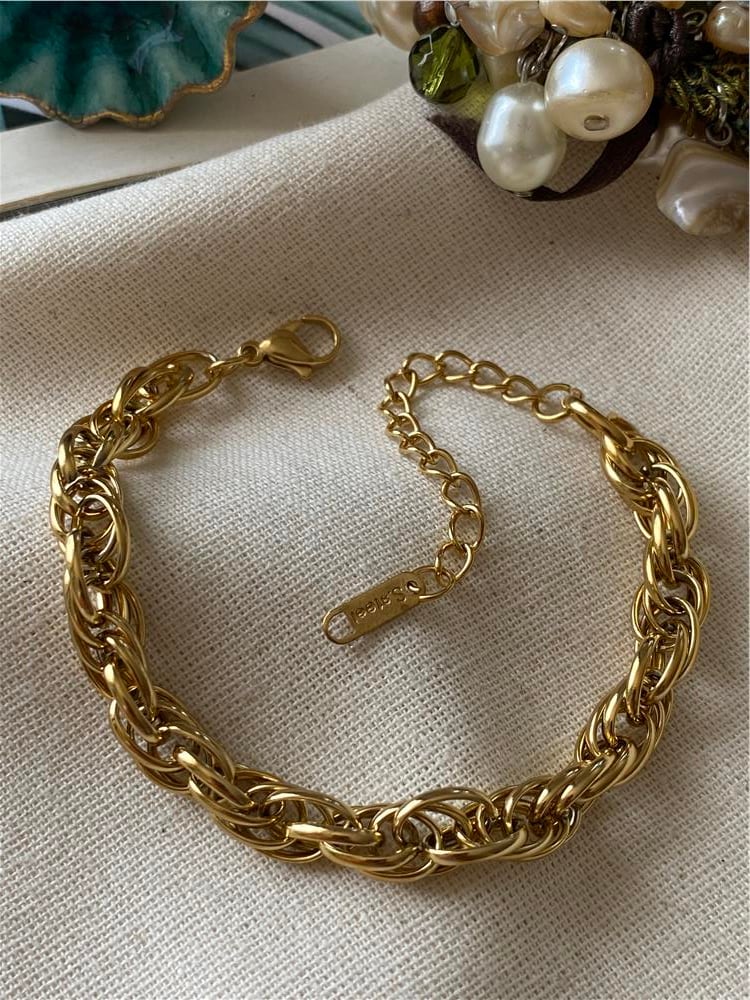 Çelik Yeni Sarmal Bileklik