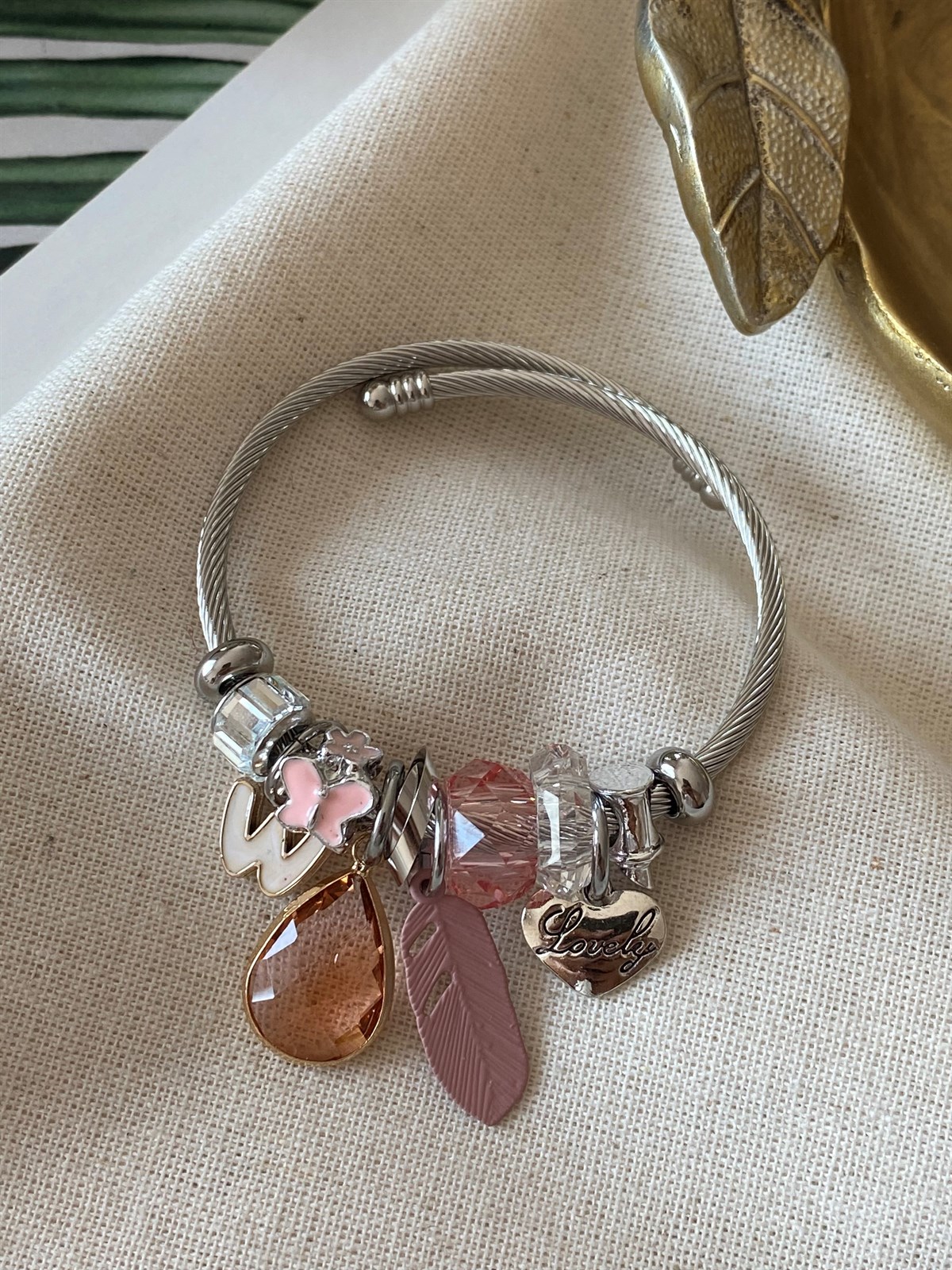 Çellik Rose Charmlı Bileklik