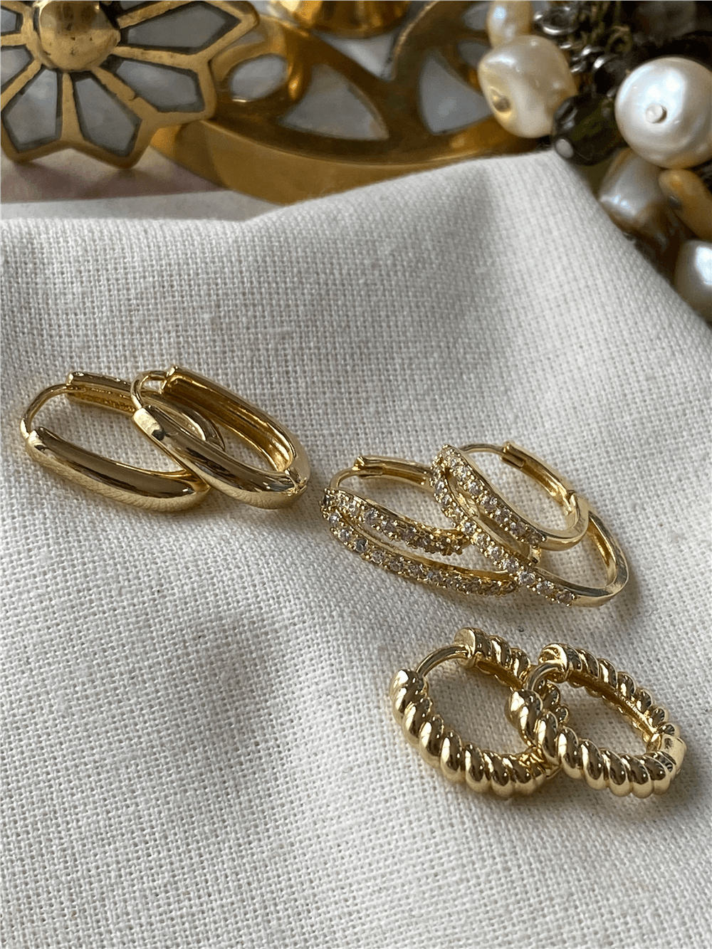 Çoklu 14K Burgu Model Küpe Seti