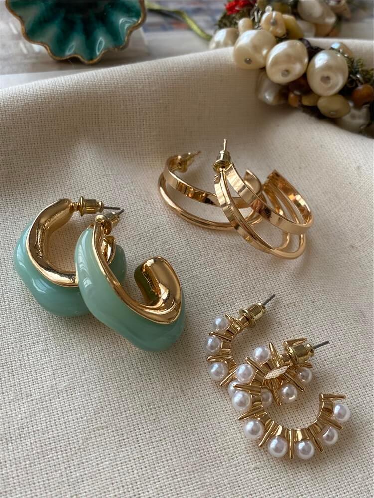 Çoklu Kemik Model Yeşil Küpe Seti