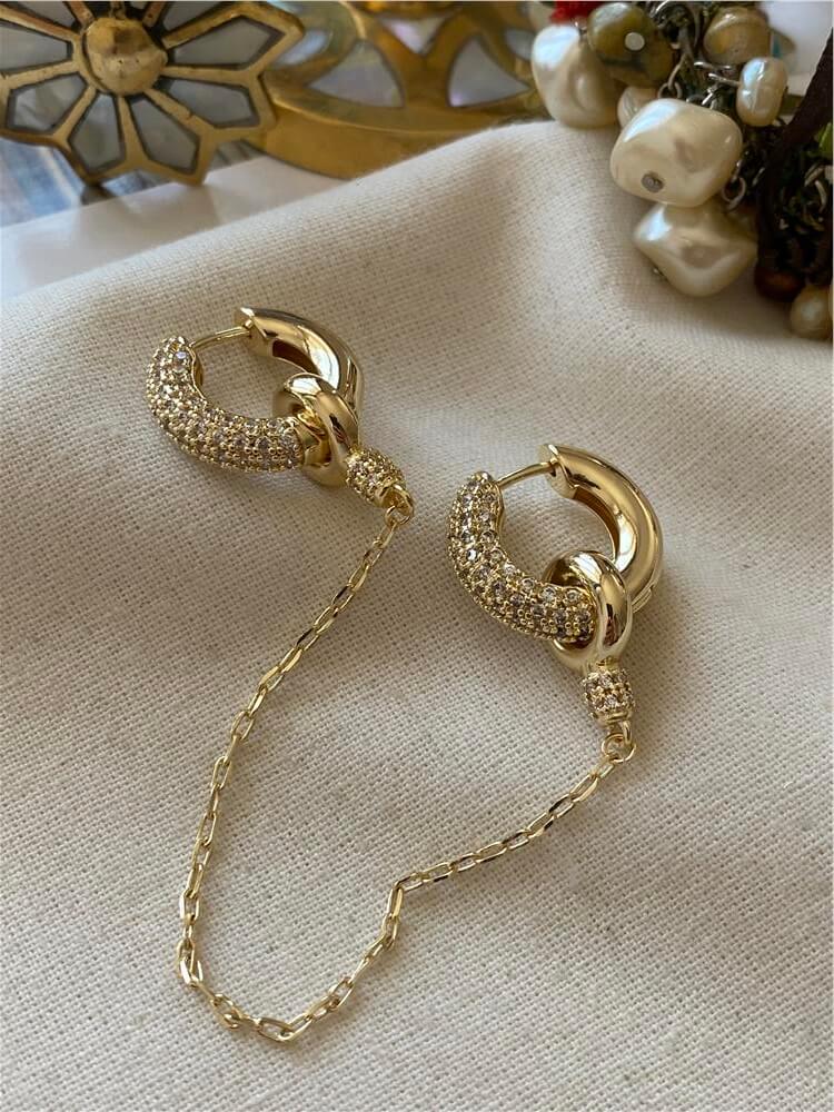Çoklu Kullanımlı Zincirli Tasarım Küpe
