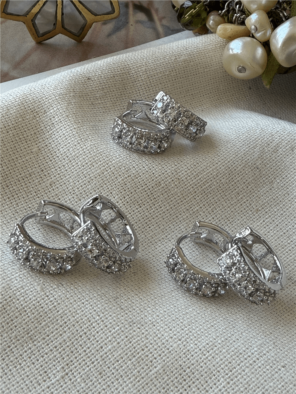 Çoklu Silver Taşlı Halka Küpe Seti