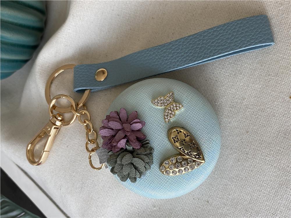 Floral Anahtarlıklı Ayna