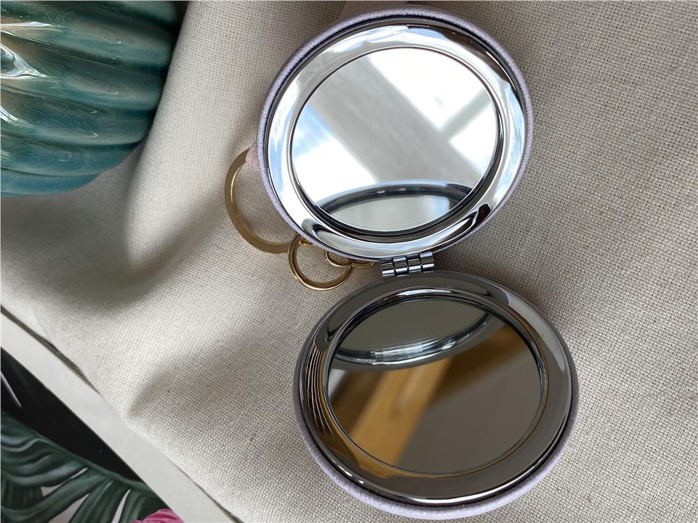 Floral Anahtarlıklı Ayna