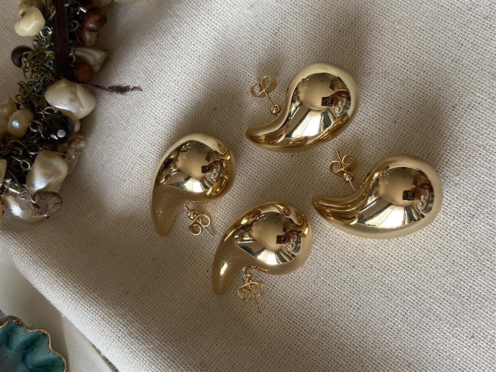 Gold Bubble Comma Küpe